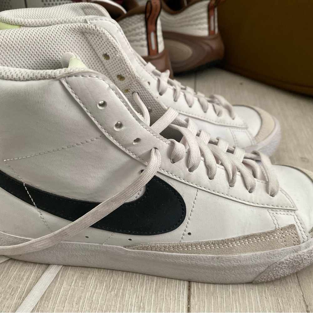 Big Kids’ Nike Blazer Mid ‘77 Casual Shoes